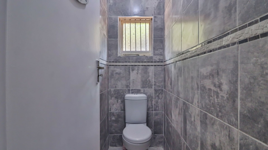 3 Bedroom Property for Sale in Brighton Beach KwaZulu-Natal