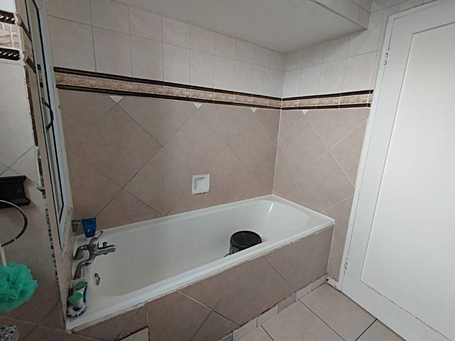 To Let 2 Bedroom Property for Rent in Bluff KwaZulu-Natal