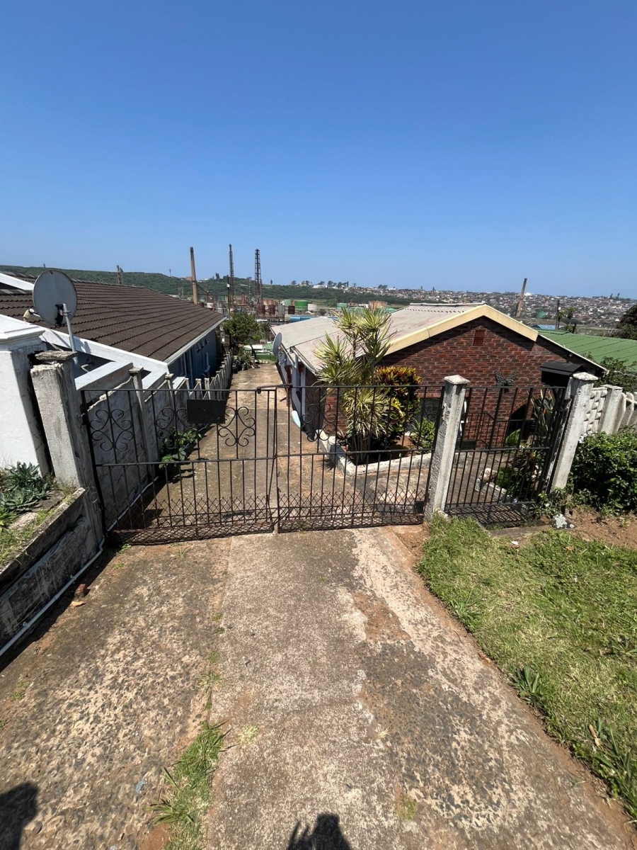 2 Bedroom Property for Sale in Austerville KwaZulu-Natal