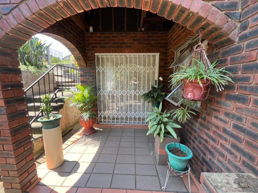 2 Bedroom Property for Sale in Austerville KwaZulu-Natal