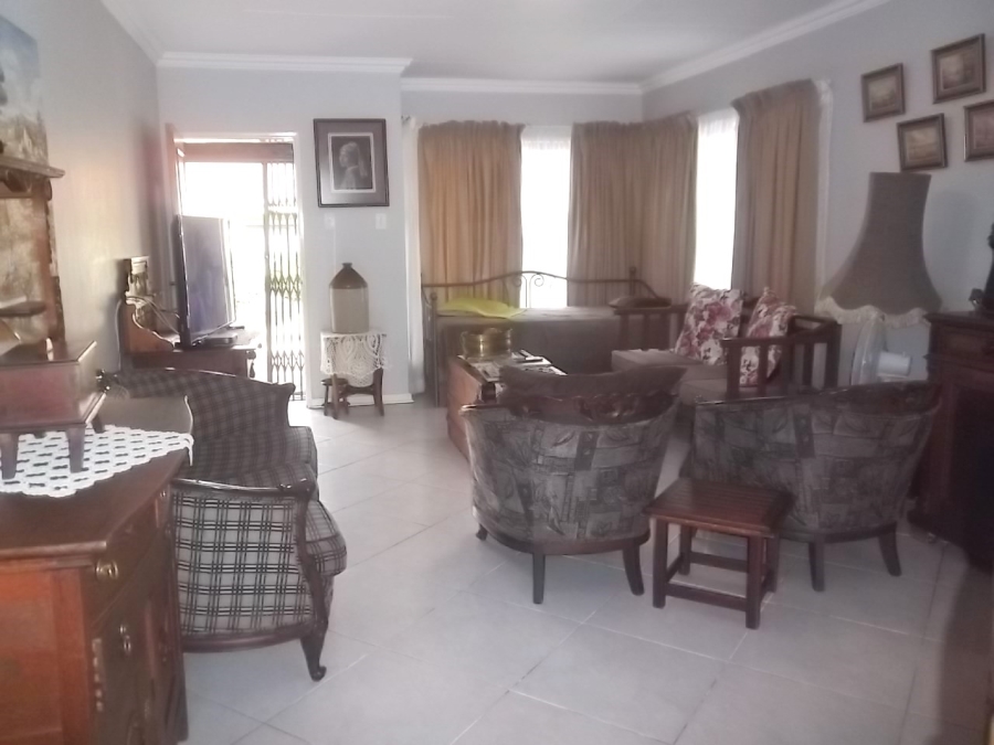 3 Bedroom Property for Sale in Sunnyridge KwaZulu-Natal