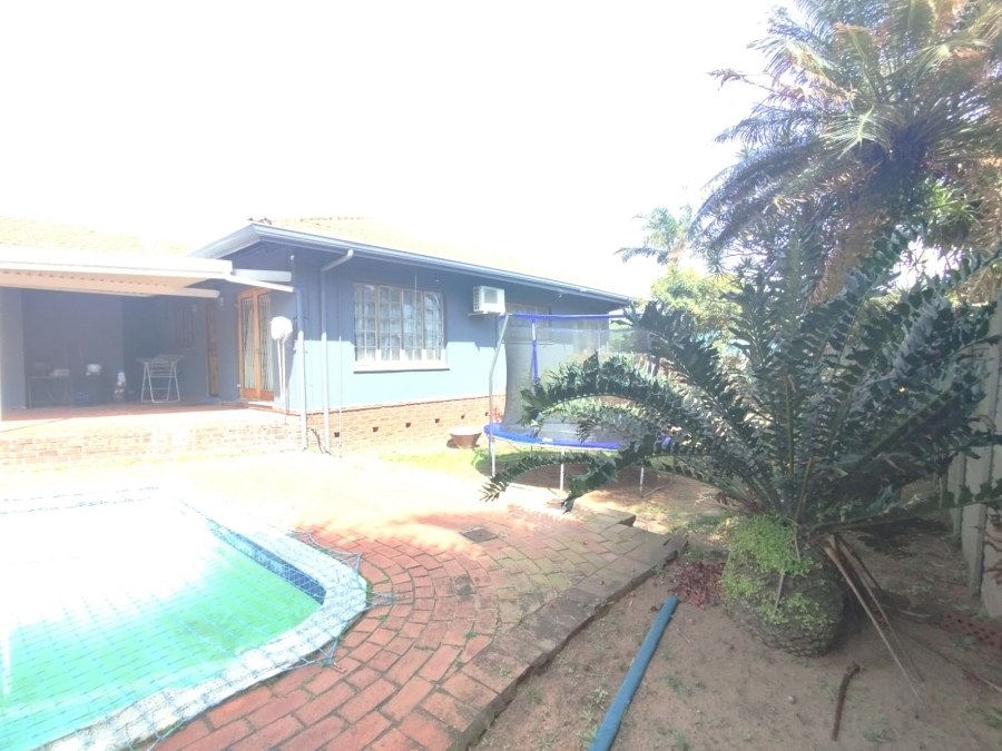 4 Bedroom Property for Sale in Ocean View KwaZulu-Natal