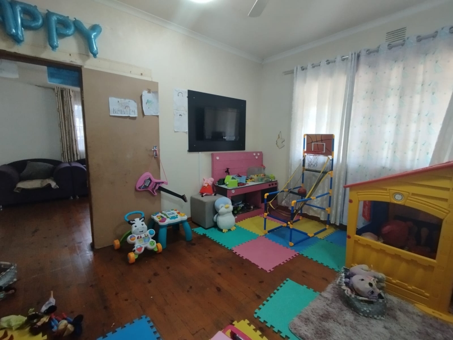 4 Bedroom Property for Sale in Ocean View KwaZulu-Natal