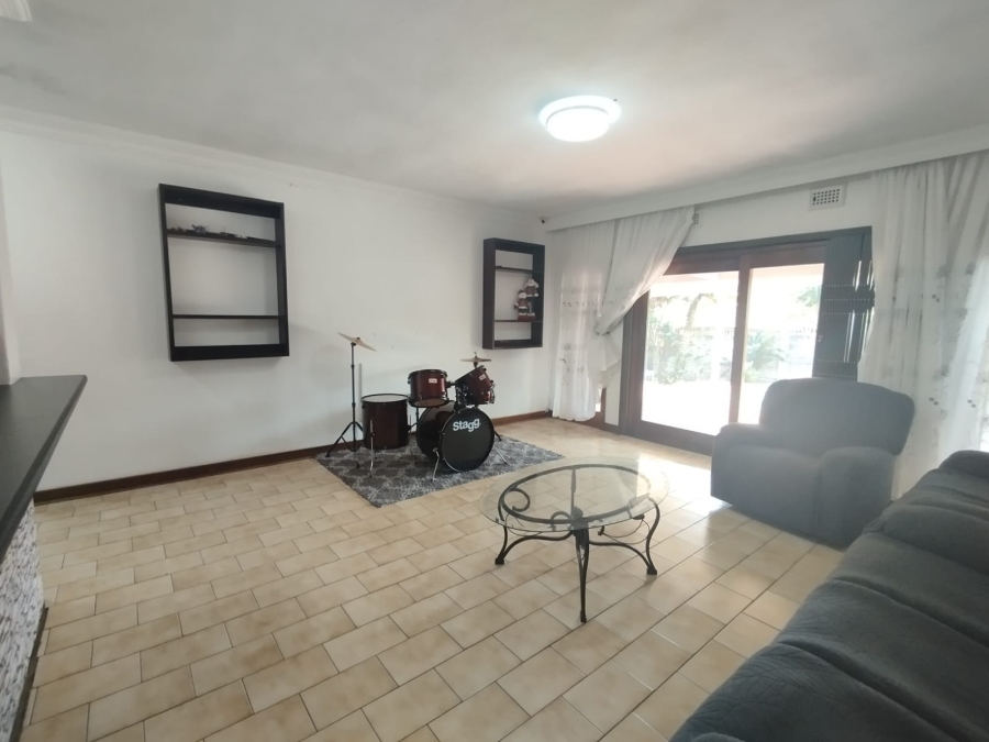 4 Bedroom Property for Sale in Ocean View KwaZulu-Natal