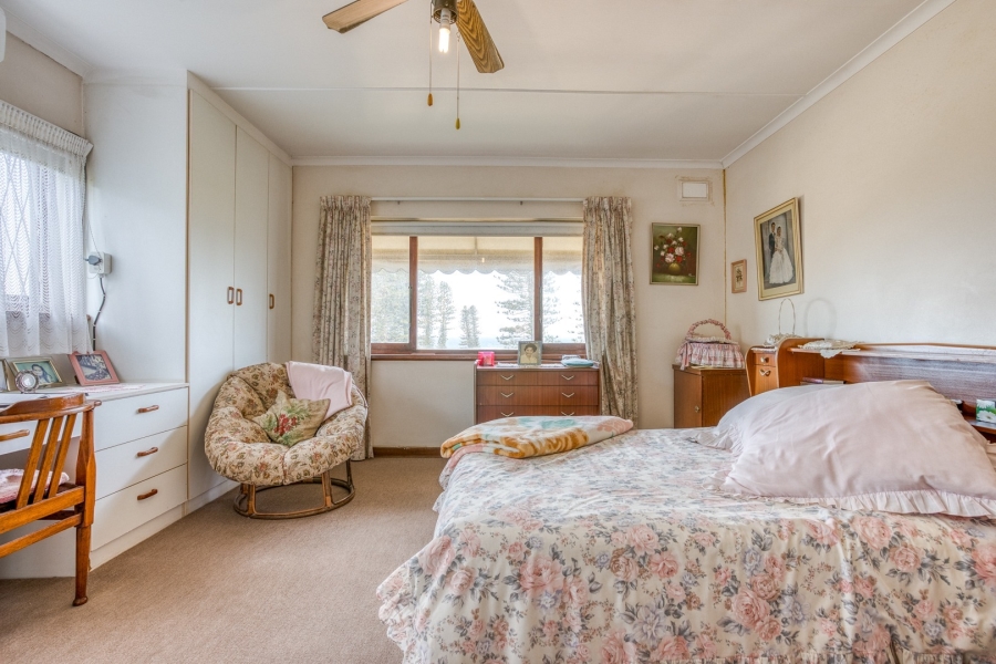 4 Bedroom Property for Sale in Ocean View KwaZulu-Natal