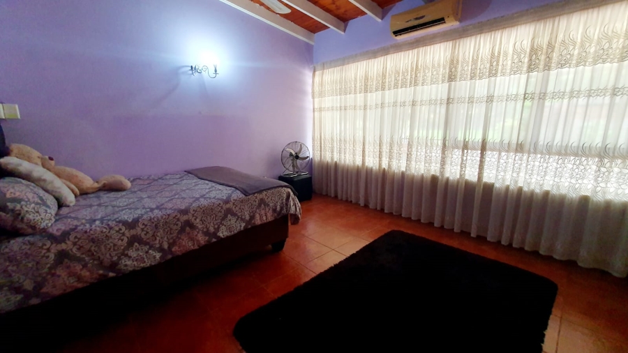 6 Bedroom Property for Sale in Kwambonambi KwaZulu-Natal