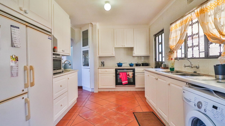 3 Bedroom Property for Sale in Treasure Beach KwaZulu-Natal