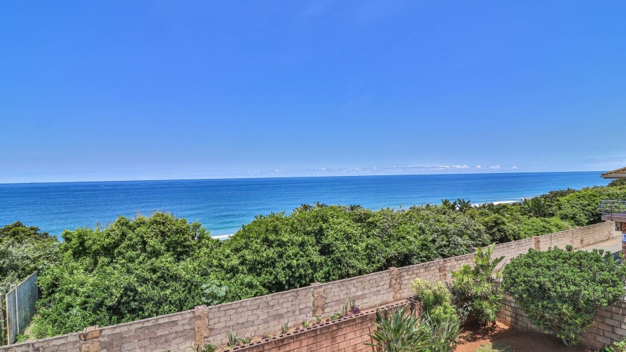 3 Bedroom Property for Sale in Treasure Beach KwaZulu-Natal