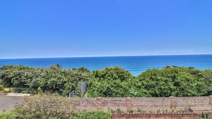 3 Bedroom Property for Sale in Treasure Beach KwaZulu-Natal