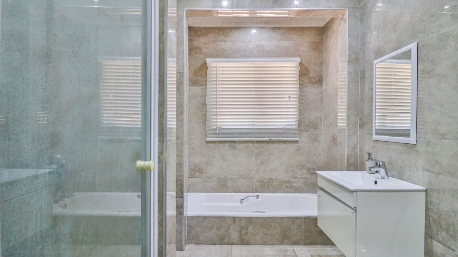 3 Bedroom Property for Sale in Ocean View KwaZulu-Natal