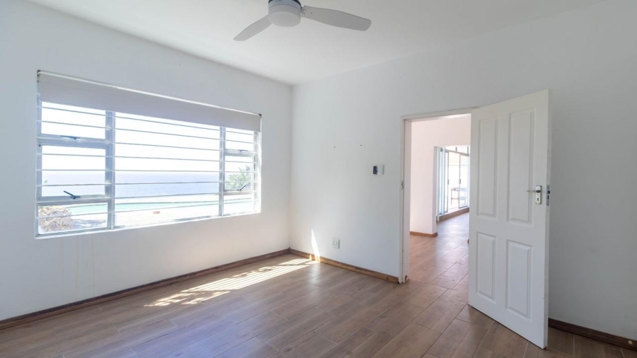 5 Bedroom Property for Sale in Brighton Beach KwaZulu-Natal