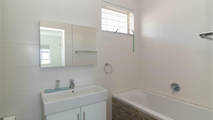 5 Bedroom Property for Sale in Brighton Beach KwaZulu-Natal