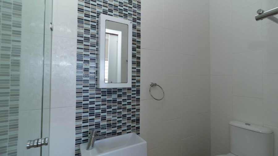 5 Bedroom Property for Sale in Brighton Beach KwaZulu-Natal