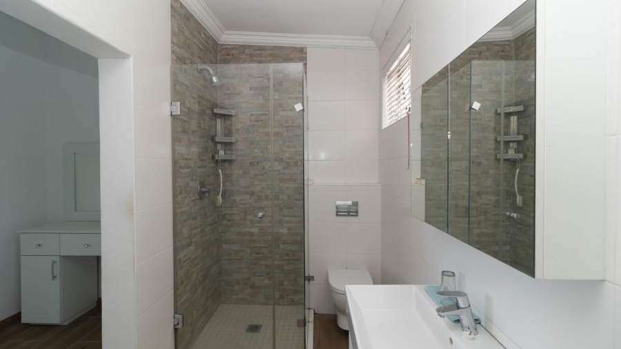 5 Bedroom Property for Sale in Brighton Beach KwaZulu-Natal