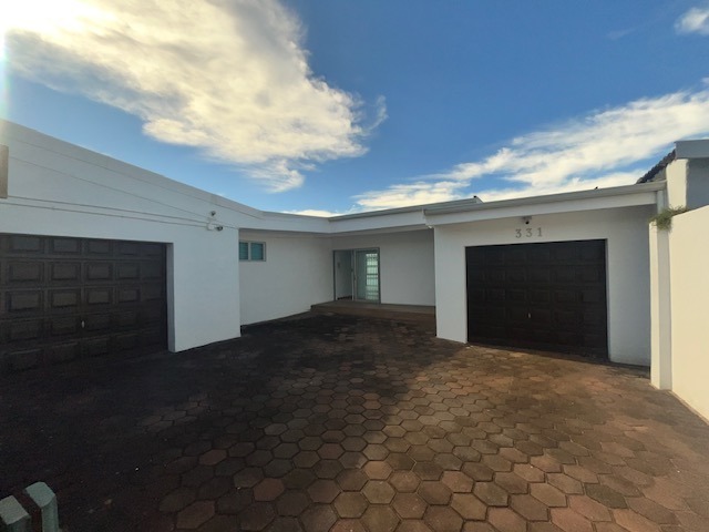 5 Bedroom Property for Sale in Brighton Beach KwaZulu-Natal