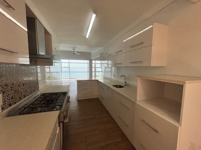 5 Bedroom Property for Sale in Brighton Beach KwaZulu-Natal