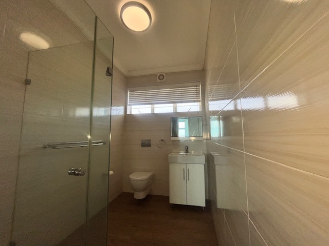 5 Bedroom Property for Sale in Brighton Beach KwaZulu-Natal