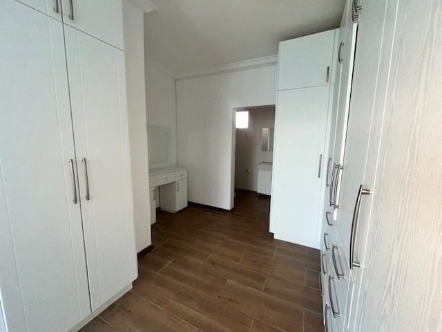 5 Bedroom Property for Sale in Brighton Beach KwaZulu-Natal