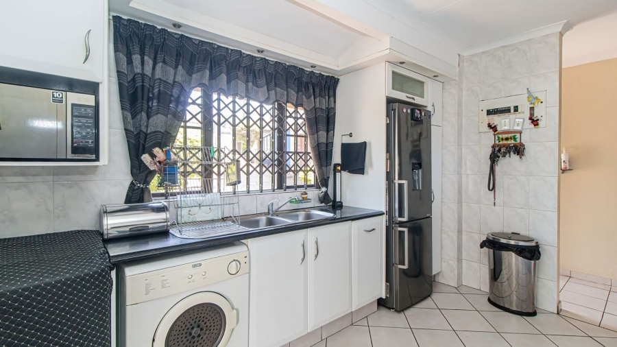 3 Bedroom Property for Sale in Grosvenor KwaZulu-Natal