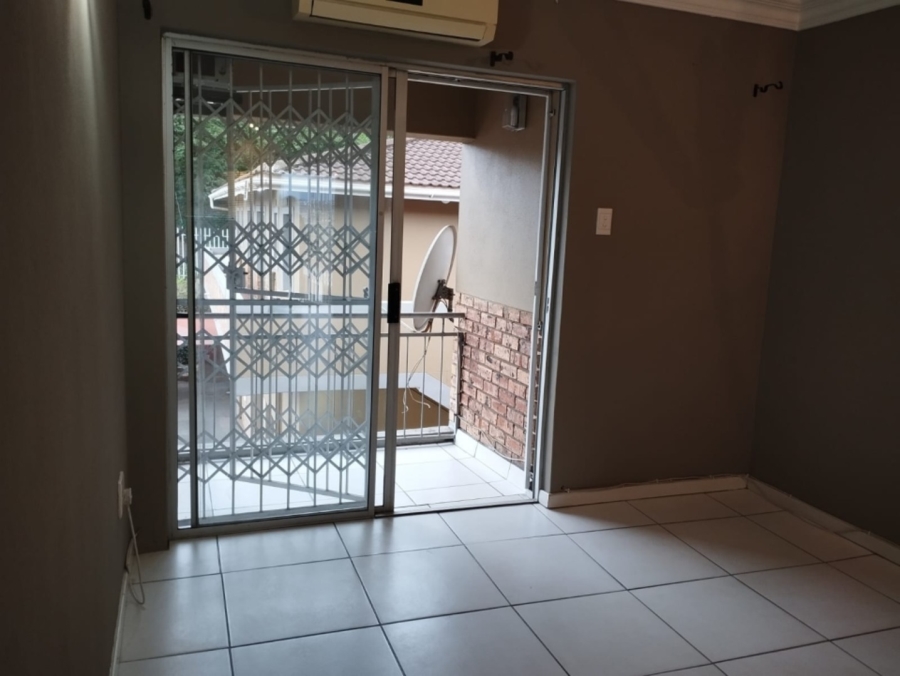 2 Bedroom Property for Sale in Grosvenor KwaZulu-Natal