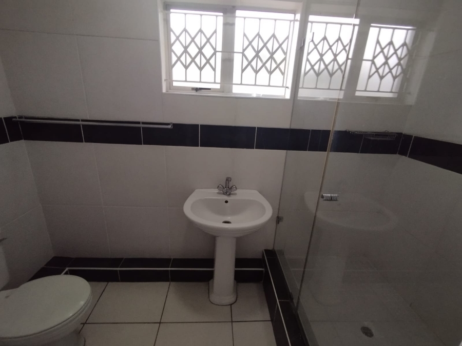 2 Bedroom Property for Sale in Grosvenor KwaZulu-Natal