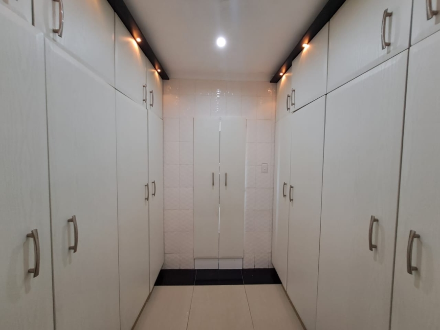 3 Bedroom Property for Sale in Brighton Beach KwaZulu-Natal