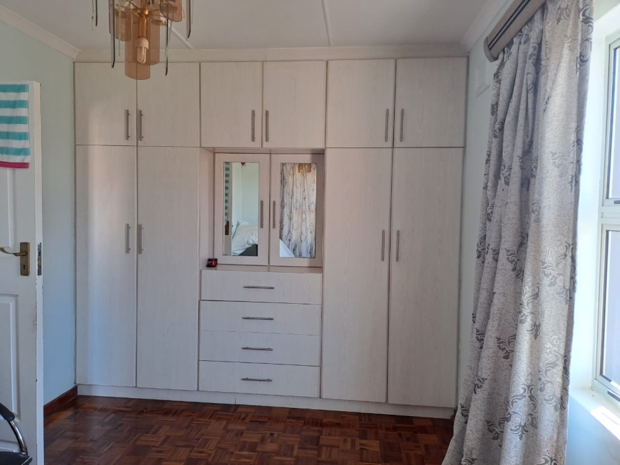 3 Bedroom Property for Sale in Brighton Beach KwaZulu-Natal