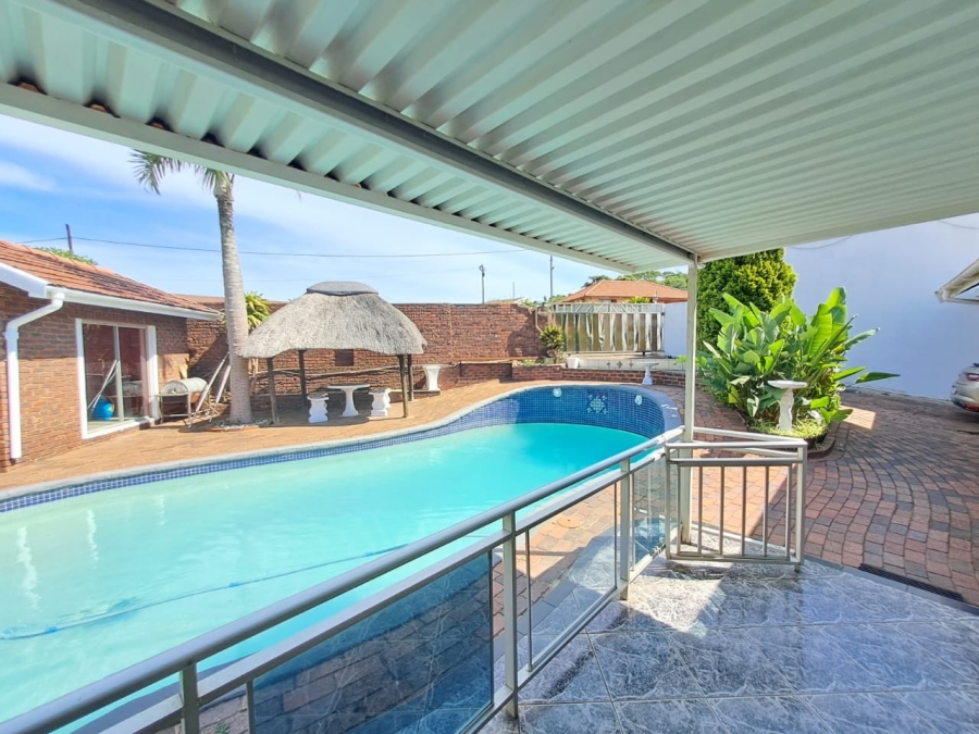3 Bedroom Property for Sale in Brighton Beach KwaZulu-Natal