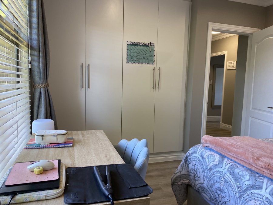 3 Bedroom Property for Sale in Seaward Estate KwaZulu-Natal