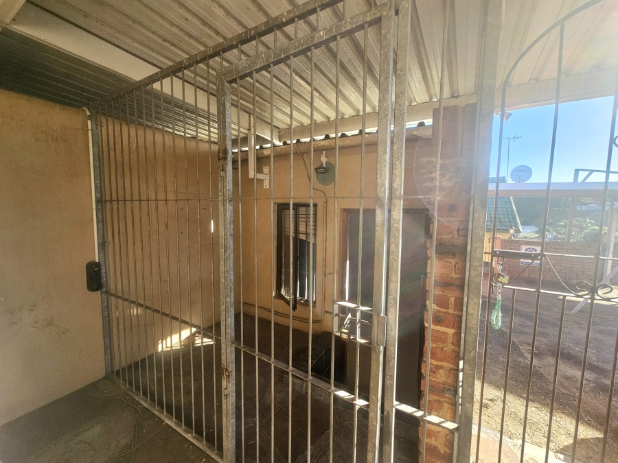 1 Bedroom Property for Sale in Woodhaven KwaZulu-Natal