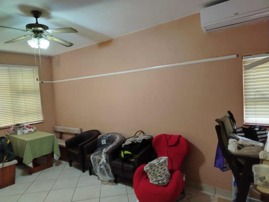 1 Bedroom Property for Sale in Glenwood KwaZulu-Natal