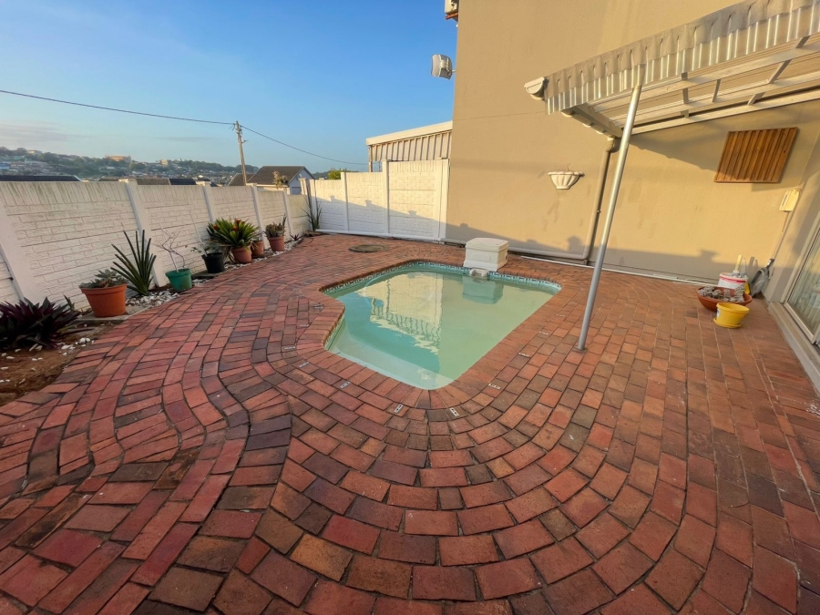 3 Bedroom Property for Sale in Brighton Beach KwaZulu-Natal