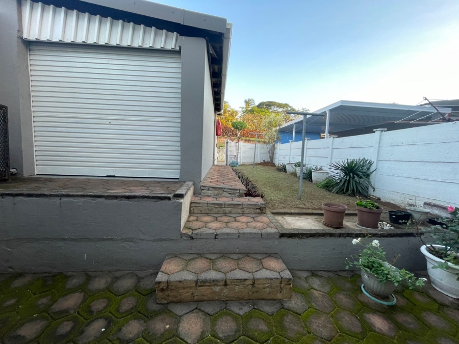 3 Bedroom Property for Sale in Brighton Beach KwaZulu-Natal