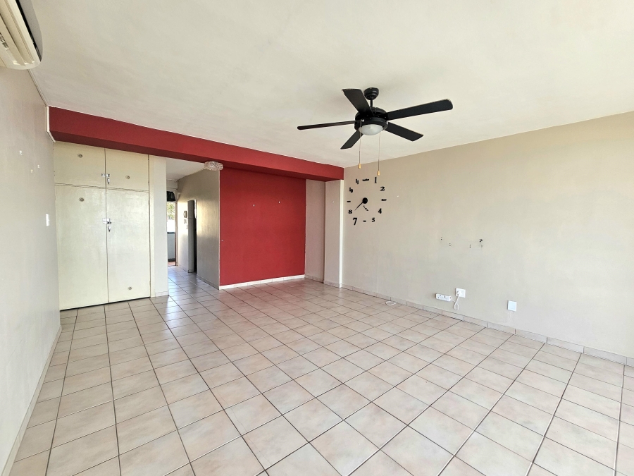 2 Bedroom Property for Sale in Amanzimtoti KwaZulu-Natal