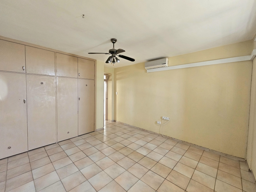 2 Bedroom Property for Sale in Amanzimtoti KwaZulu-Natal