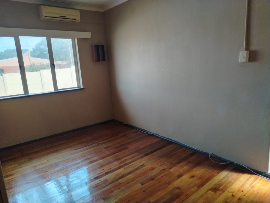 7 Bedroom Property for Sale in Bluff KwaZulu-Natal