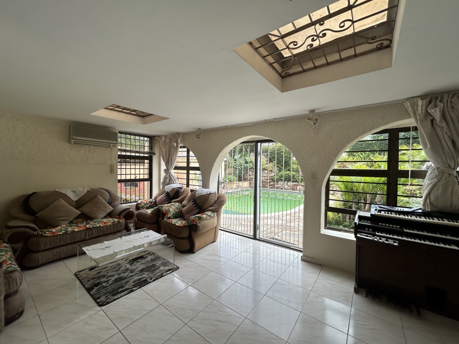 12 Bedroom Property for Sale in Glenwood KwaZulu-Natal