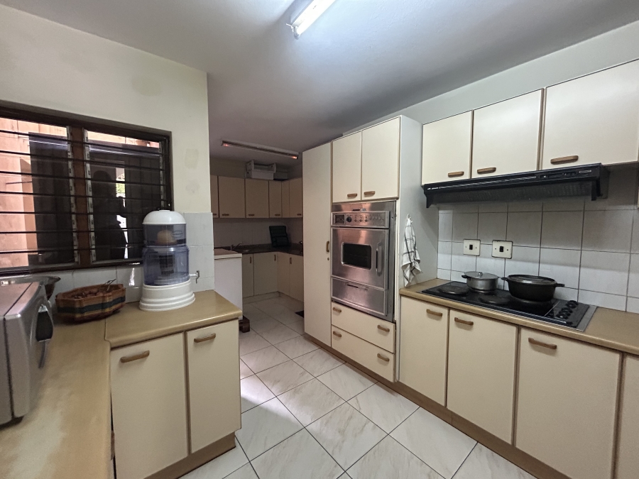 12 Bedroom Property for Sale in Glenwood KwaZulu-Natal