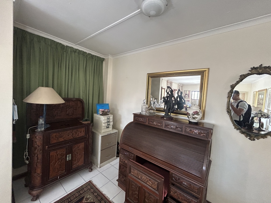 12 Bedroom Property for Sale in Glenwood KwaZulu-Natal