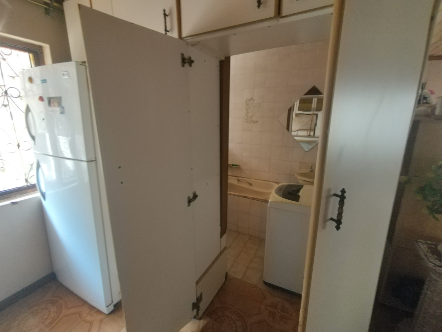 5 Bedroom Property for Sale in Crossmoor KwaZulu-Natal