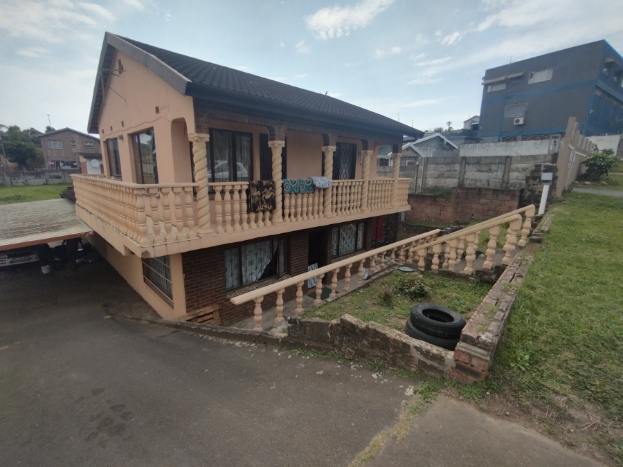 5 Bedroom Property for Sale in Crossmoor KwaZulu-Natal