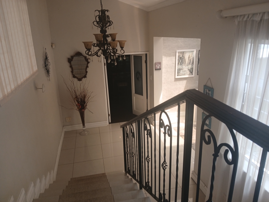 4 Bedroom Property for Sale in Manors KwaZulu-Natal