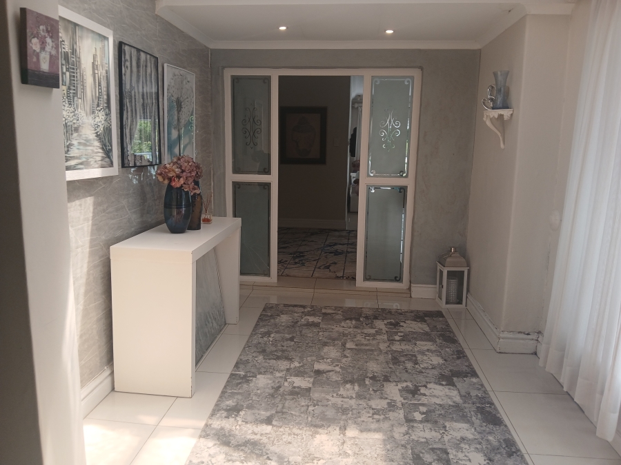 4 Bedroom Property for Sale in Manors KwaZulu-Natal