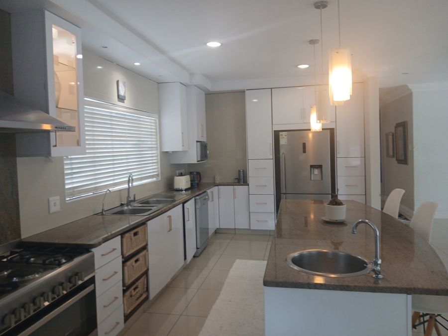 4 Bedroom Property for Sale in Manors KwaZulu-Natal