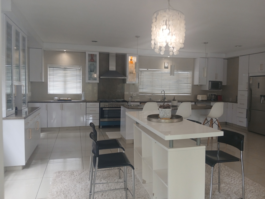 4 Bedroom Property for Sale in Manors KwaZulu-Natal