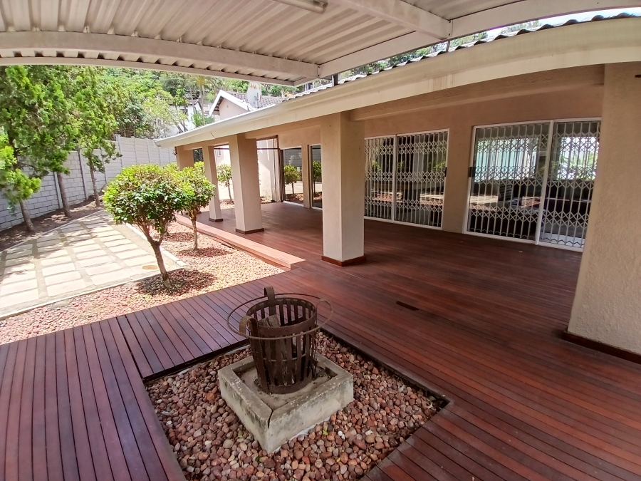 7 Bedroom Property for Sale in Farningham Ridge KwaZulu-Natal