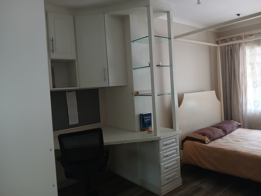 7 Bedroom Property for Sale in Farningham Ridge KwaZulu-Natal