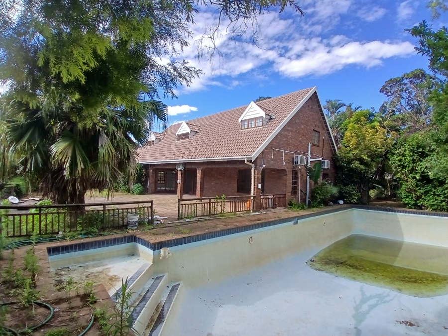 6 Bedroom Property for Sale in Winston Park KwaZulu-Natal