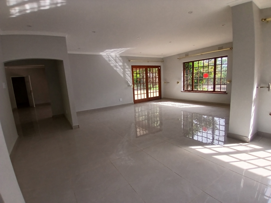 6 Bedroom Property for Sale in Winston Park KwaZulu-Natal