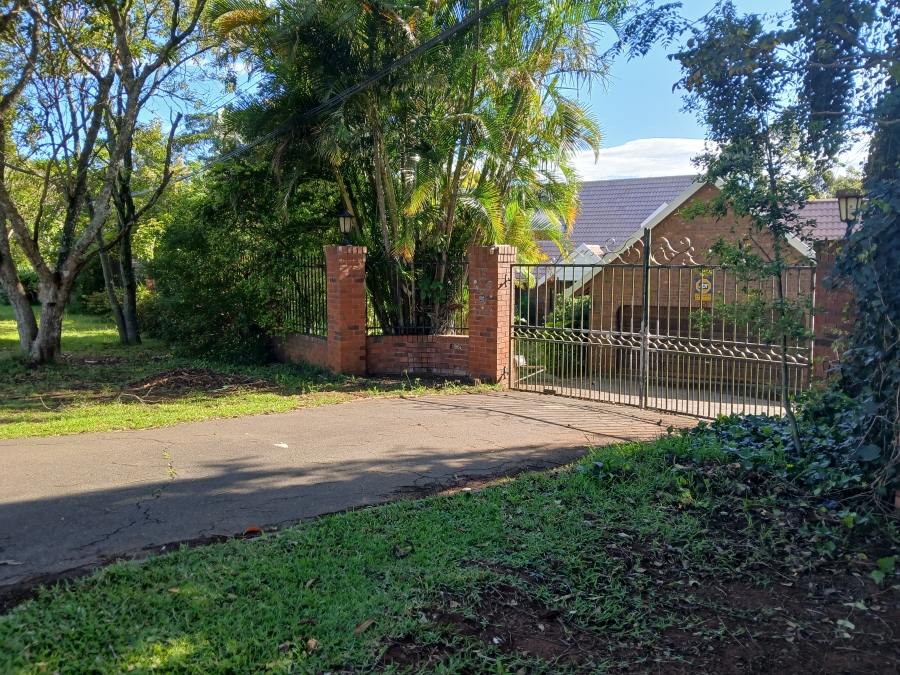 6 Bedroom Property for Sale in Winston Park KwaZulu-Natal